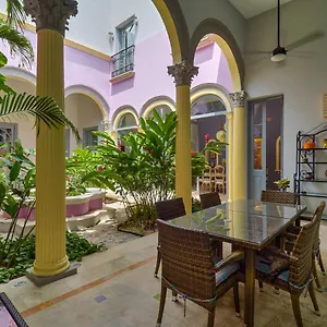Bed & Breakfast Casona 66 Boutique